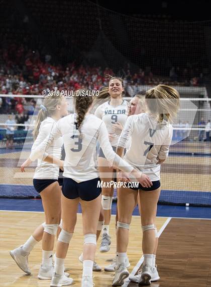 Thumbnail 1 in Chaparral vs. Valor Christian (CHSAA 5A State Final) photogallery.