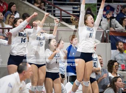 Thumbnail 2 in Chaparral vs. Valor Christian (CHSAA 5A State Final) photogallery.