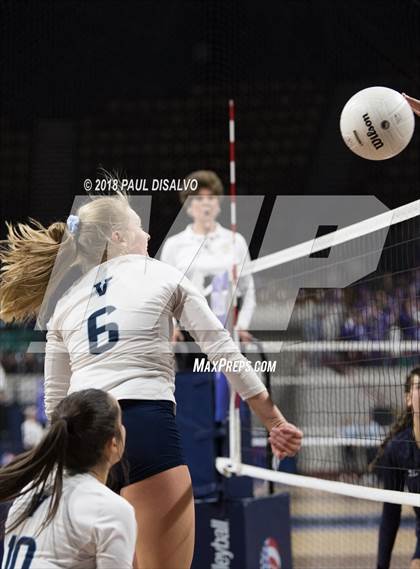 Thumbnail 1 in Chaparral vs. Valor Christian (CHSAA 5A State Final) photogallery.