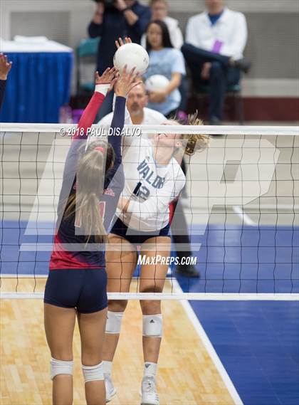 Thumbnail 2 in Chaparral vs. Valor Christian (CHSAA 5A State Final) photogallery.