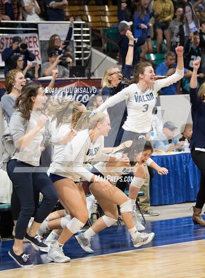 Thumbnail 1 in Chaparral vs. Valor Christian (CHSAA 5A State Final) photogallery.