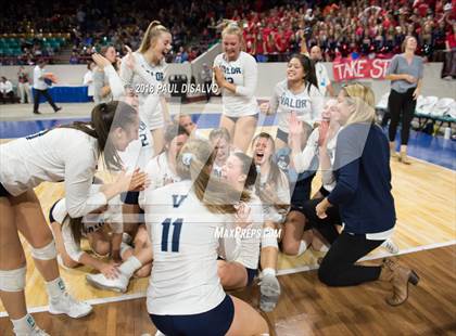 Thumbnail 2 in Chaparral vs. Valor Christian (CHSAA 5A State Final) photogallery.