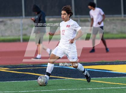 Thumbnail 1 in FR: Peninsula vs Mater Dei photogallery.