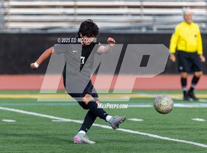 Thumbnail 2 in FR: Peninsula vs Mater Dei photogallery.