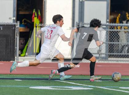 Thumbnail 2 in FR: Peninsula vs Mater Dei photogallery.