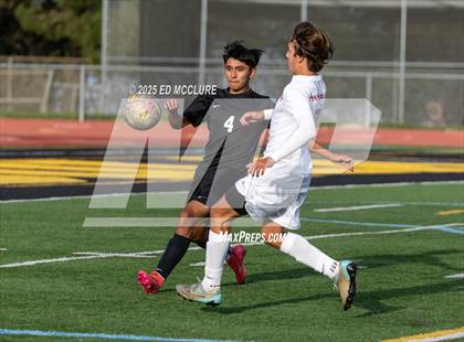 Thumbnail 3 in FR: Peninsula vs Mater Dei photogallery.