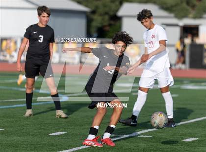 Thumbnail 1 in FR: Peninsula vs Mater Dei photogallery.