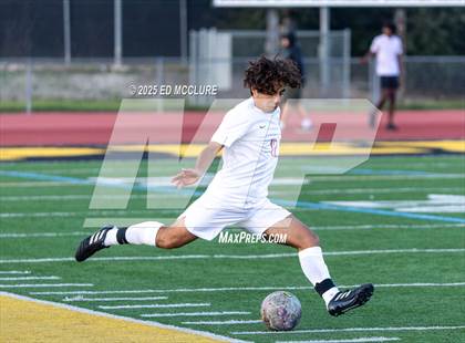 Thumbnail 3 in FR: Peninsula vs Mater Dei photogallery.