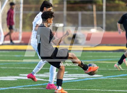 Thumbnail 2 in FR: Peninsula vs Mater Dei photogallery.