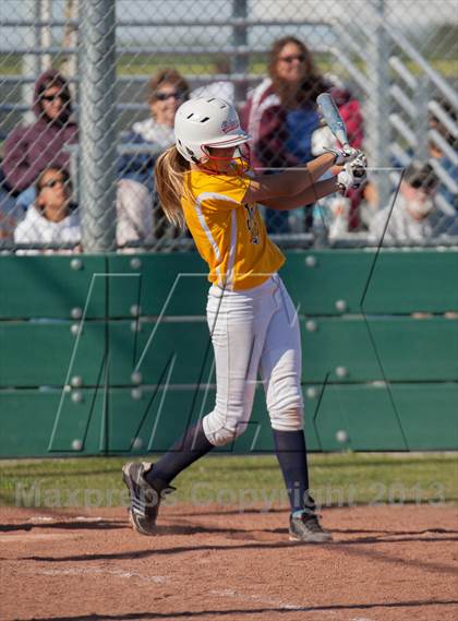 Thumbnail 3 in Beyer @ Gregori photogallery.