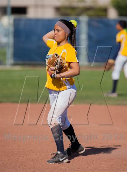 Thumbnail 3 in Beyer @ Gregori photogallery.