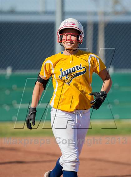 Thumbnail 1 in Beyer @ Gregori photogallery.