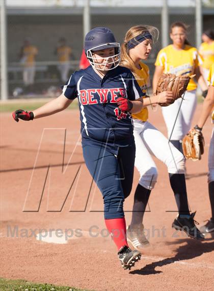 Thumbnail 3 in Beyer @ Gregori photogallery.