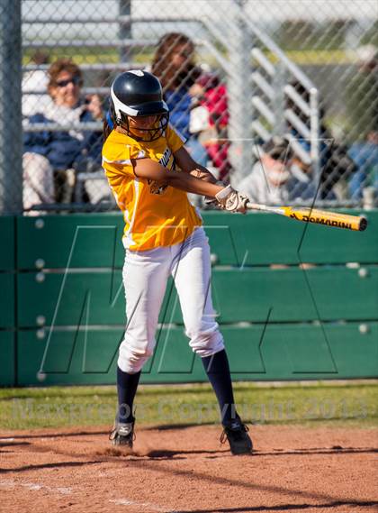 Thumbnail 3 in Beyer @ Gregori photogallery.