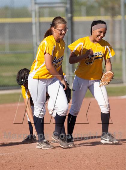 Thumbnail 2 in Beyer @ Gregori photogallery.