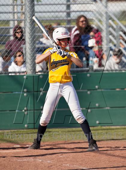 Thumbnail 3 in Beyer @ Gregori photogallery.