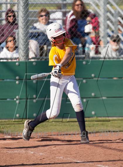 Thumbnail 1 in Beyer @ Gregori photogallery.