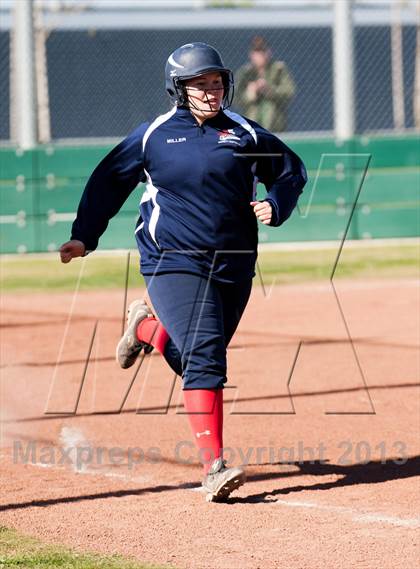 Thumbnail 1 in Beyer @ Gregori photogallery.