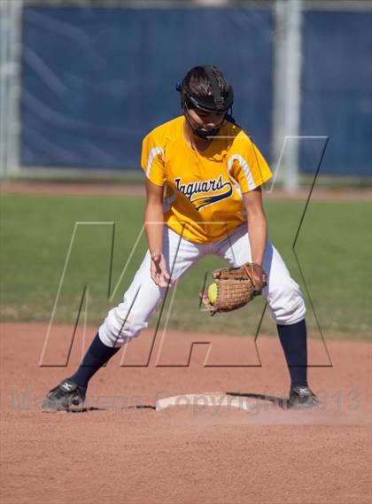 Thumbnail 2 in Beyer @ Gregori photogallery.