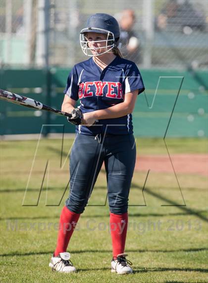 Thumbnail 1 in Beyer @ Gregori photogallery.