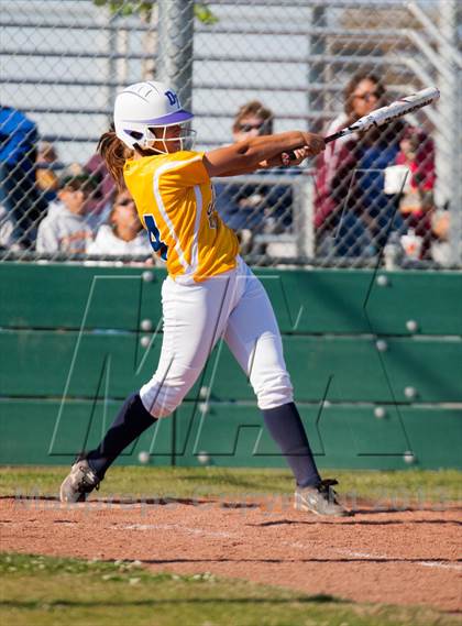 Thumbnail 3 in Beyer @ Gregori photogallery.