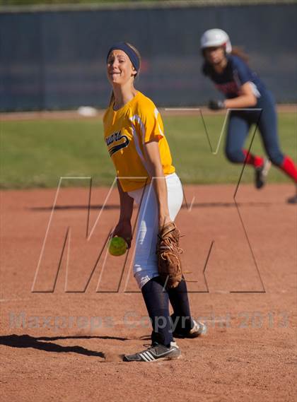 Thumbnail 3 in Beyer @ Gregori photogallery.