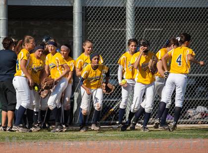 Thumbnail 2 in Beyer @ Gregori photogallery.