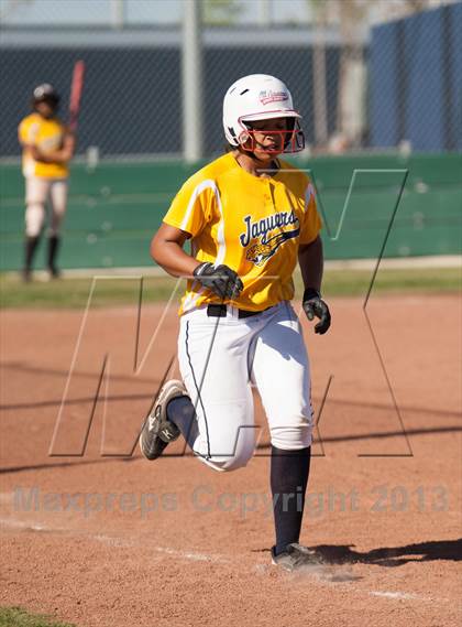 Thumbnail 3 in Beyer @ Gregori photogallery.