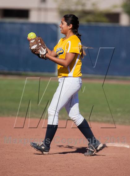 Thumbnail 1 in Beyer @ Gregori photogallery.