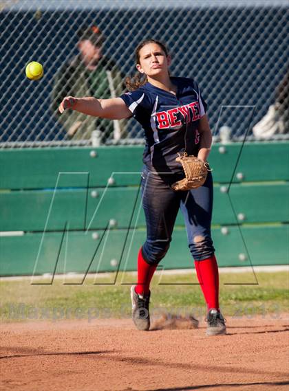 Thumbnail 1 in Beyer @ Gregori photogallery.
