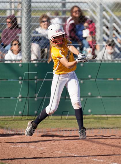 Thumbnail 3 in Beyer @ Gregori photogallery.