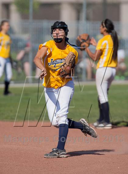 Thumbnail 1 in Beyer @ Gregori photogallery.