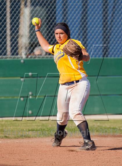 Thumbnail 3 in Beyer @ Gregori photogallery.