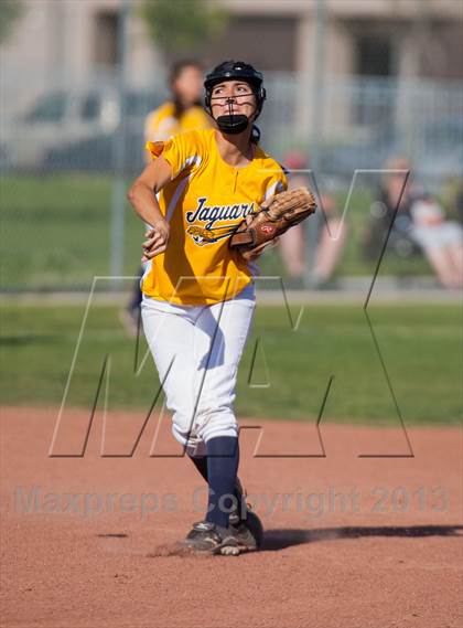 Thumbnail 2 in Beyer @ Gregori photogallery.
