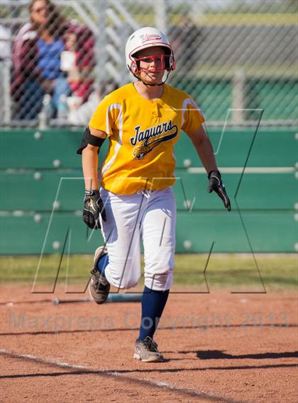 Thumbnail 2 in Beyer @ Gregori photogallery.