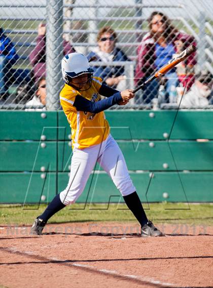 Thumbnail 1 in Beyer @ Gregori photogallery.