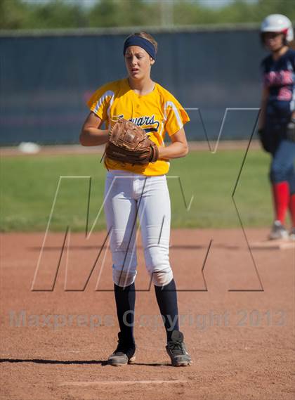 Thumbnail 2 in Beyer @ Gregori photogallery.