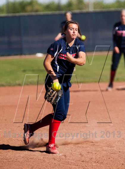 Thumbnail 3 in Beyer @ Gregori photogallery.