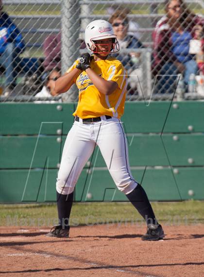 Thumbnail 3 in Beyer @ Gregori photogallery.