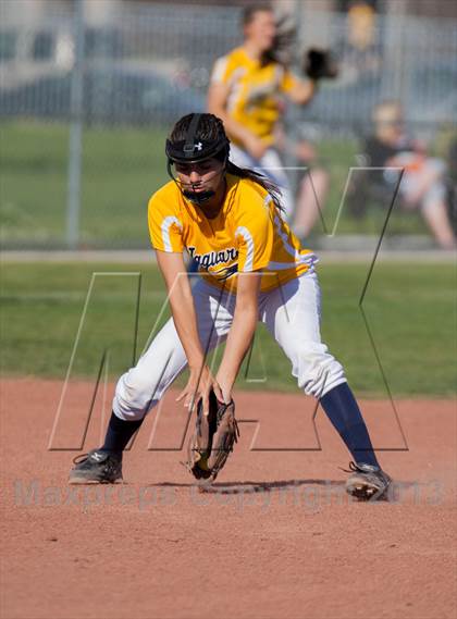 Thumbnail 1 in Beyer @ Gregori photogallery.