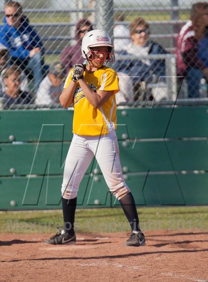 Thumbnail 1 in Beyer @ Gregori photogallery.