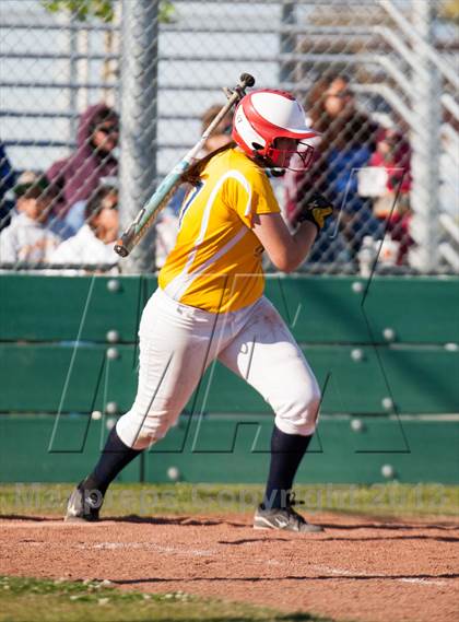 Thumbnail 1 in Beyer @ Gregori photogallery.