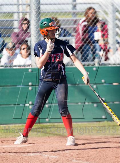 Thumbnail 1 in Beyer @ Gregori photogallery.