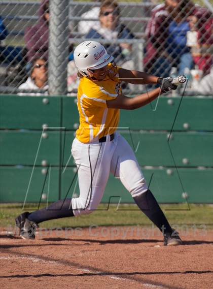 Thumbnail 1 in Beyer @ Gregori photogallery.