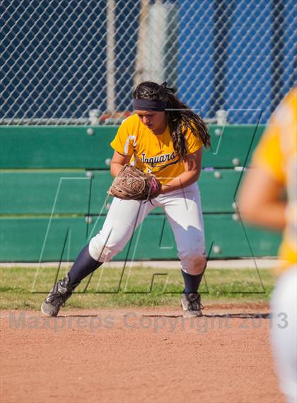 Thumbnail 3 in Beyer @ Gregori photogallery.