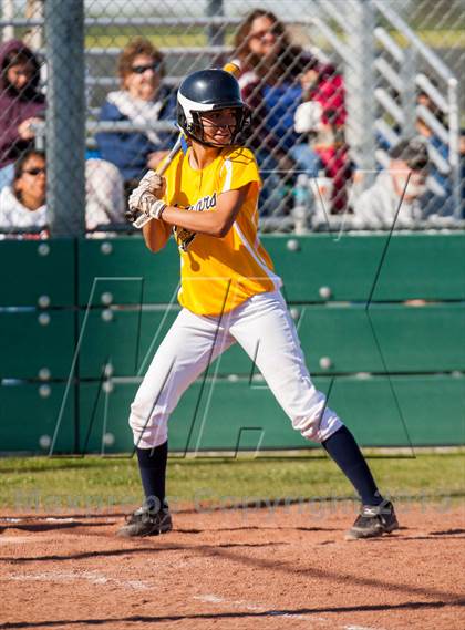 Thumbnail 2 in Beyer @ Gregori photogallery.