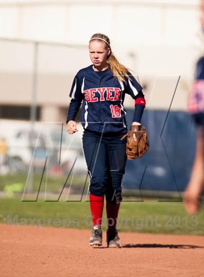 Thumbnail 3 in Beyer @ Gregori photogallery.