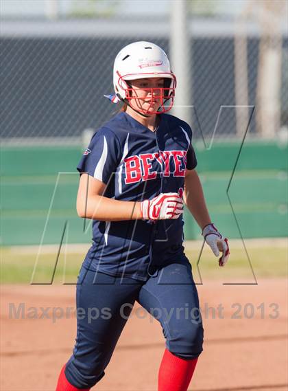 Thumbnail 1 in Beyer @ Gregori photogallery.