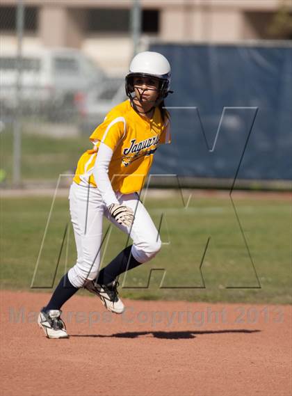 Thumbnail 2 in Beyer @ Gregori photogallery.