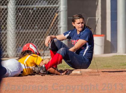 Thumbnail 2 in Beyer @ Gregori photogallery.